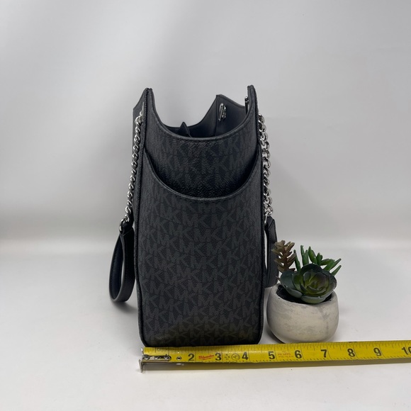 Michael Kors JST Large Chain Shoulder Bag - Picture 3 of 10